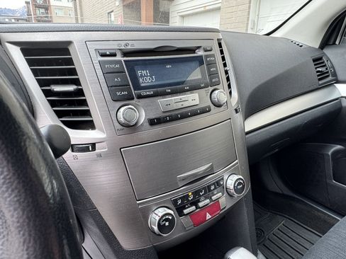 Used 2013 Subaru Outback 2.5i Premium image 13