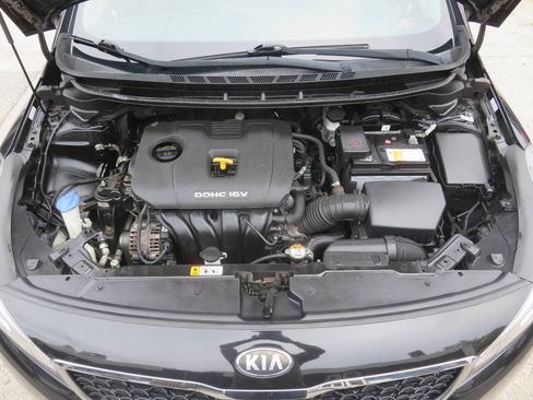 Used 2017 Kia Forte LX FWD image 36