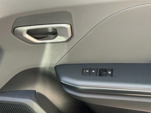 Used 2025 Kia K4 FWD image 17