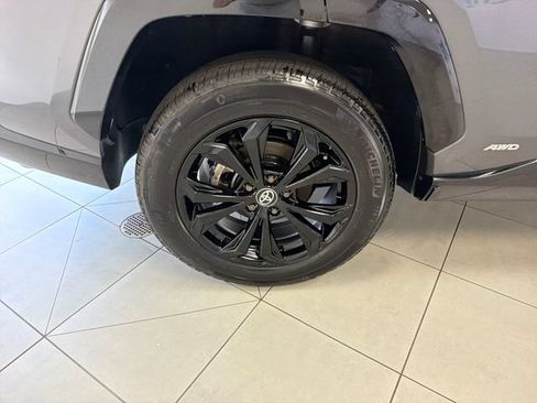 Used 2022 Toyota RAV4 XSE AWD/4WD image 31