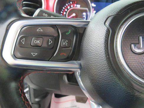 Used 2021 Jeep Wrangler Unlimited Rubicon AWD/4WD image 16