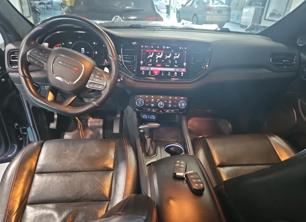 Used 2021 Dodge Durango R/T w/ Premium Interior Group RWD image 11