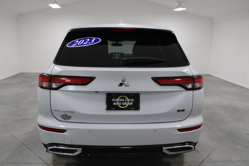 Used 2023 Mitsubishi Outlander SE Black Edition AWD/4WD image 8