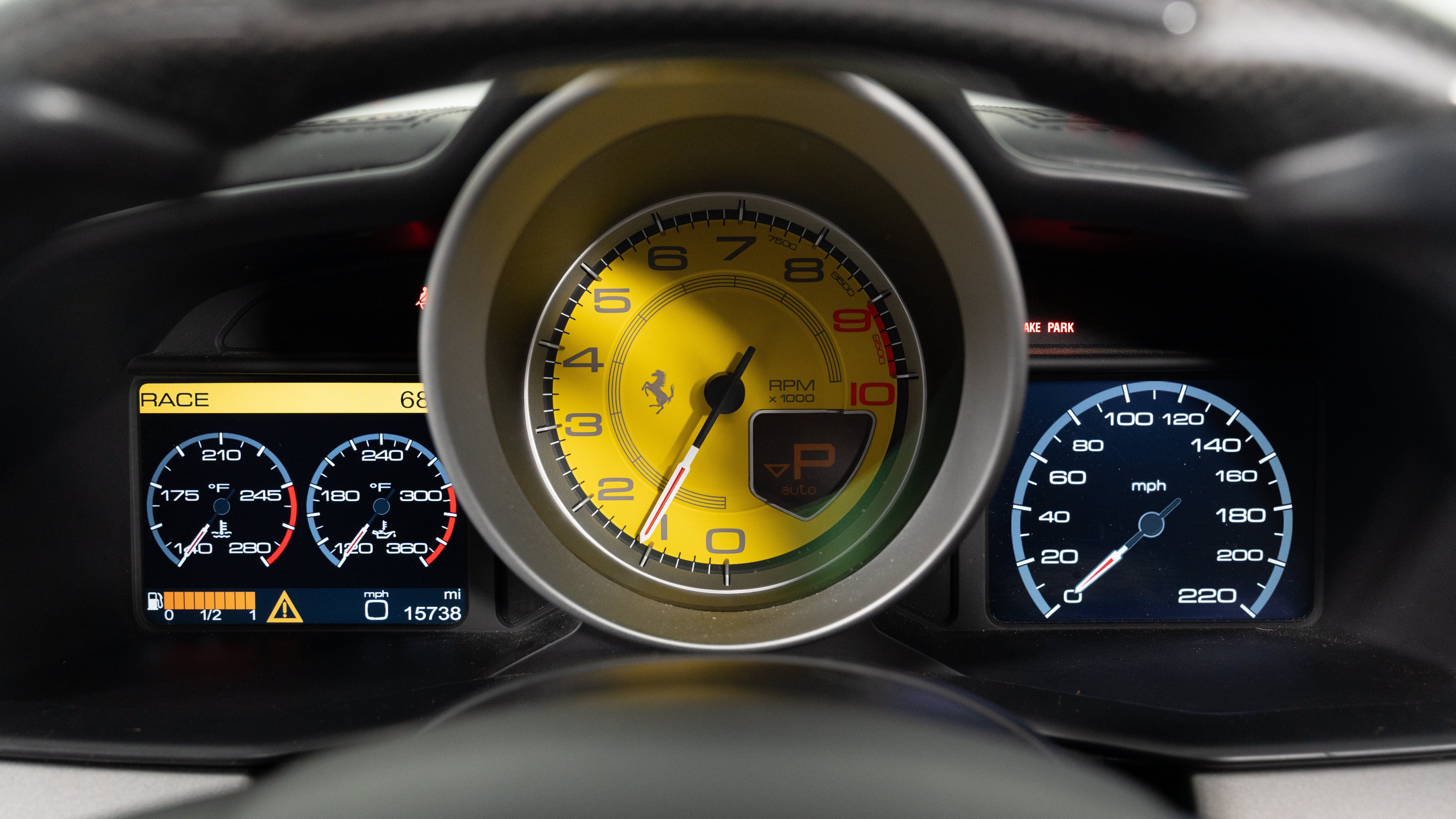 Certified 2013 Ferrari 458 Spider RWD image 30