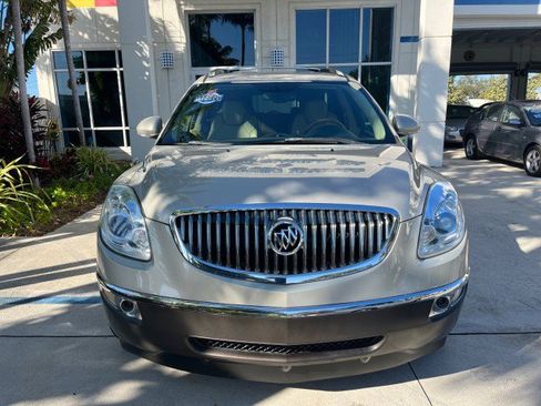 Used 2011 Buick Enclave CXL image 81