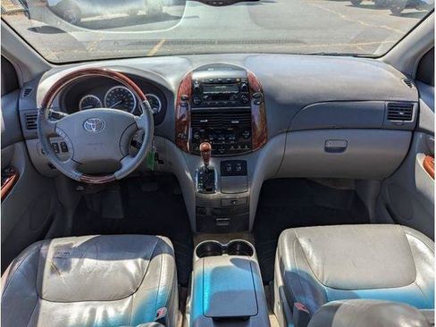 Used 2005 Toyota Sienna XLE Limited FWD image 65