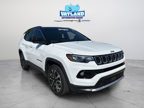 Used 2023 Jeep Compass Limited w/ Sun and Sound Group image 35