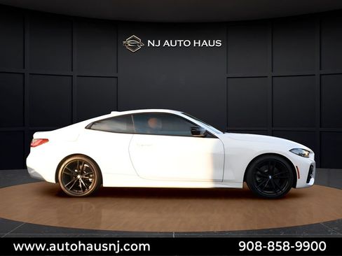 Used 2022 BMW 430i Coupe w/ M Sport Package RWD image 12