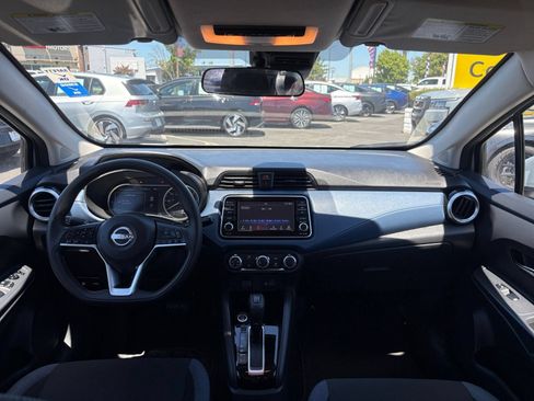 Used 2025 Nissan Versa SV FWD image 30