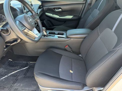 Certified 2025 Nissan Sentra SV image 19