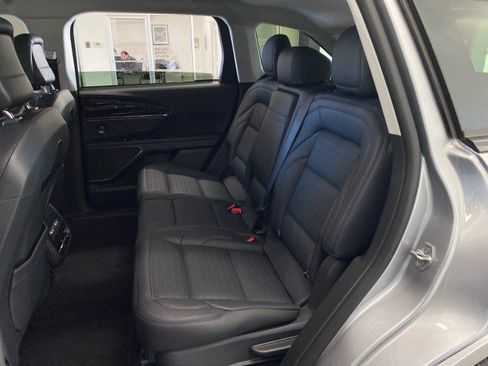 New 2026 Lincoln Nautilus Reserve AWD/4WD image 18