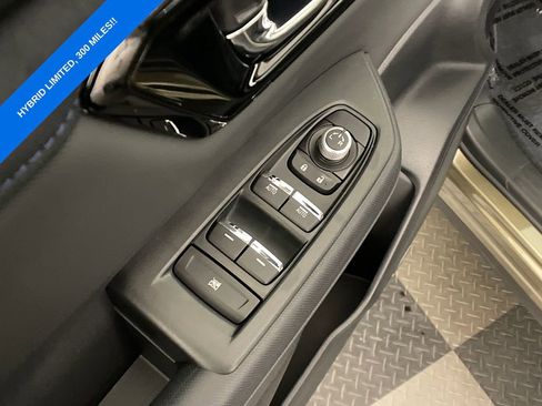 Certified 2025 Subaru Forester Limited image 11