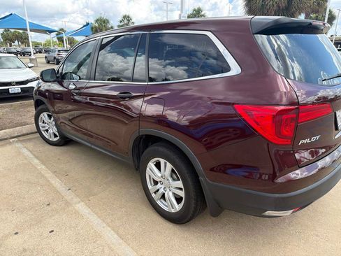 Used 2016 Honda Pilot LX image 2