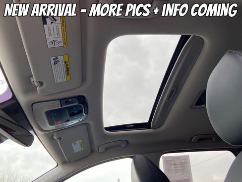 Used 2024 Hyundai Tucson SEL w/ Convenience Package image 3
