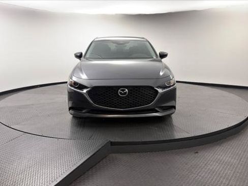 Used 2024 MAZDA MAZDA3 s FWD image 10