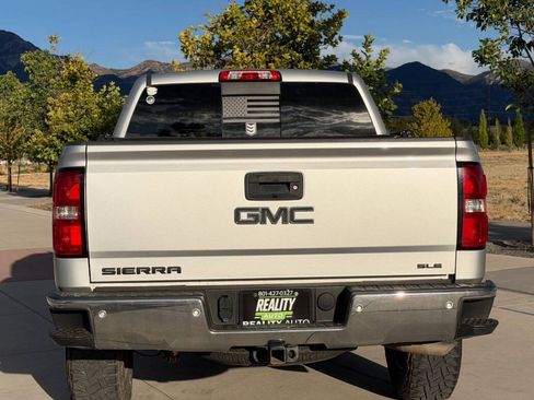Used 2017 GMC Sierra 1500 SLE w/ SLE Value Package AWD/4WD image 5