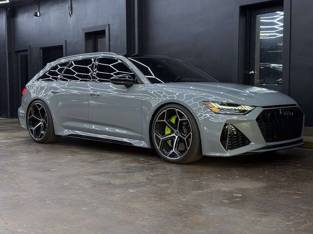 Used 2022 Audi RS 6 AWD/4WD image 11