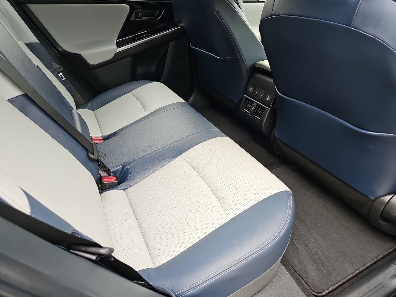 Certified 2023 Subaru Solterra AWD image 14