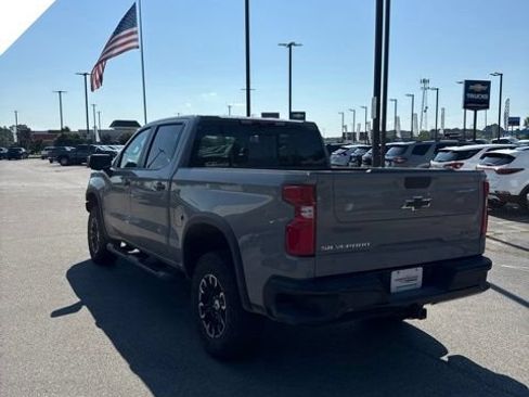 Used 2024 Chevrolet Silverado 1500 ZR2 w/ Technology Package AWD/4WD image 7