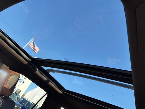 Used 2024 Ford Expedition Max King Ranch image 21