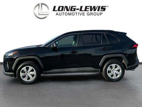 Used 2021 Toyota RAV4 LE image 2