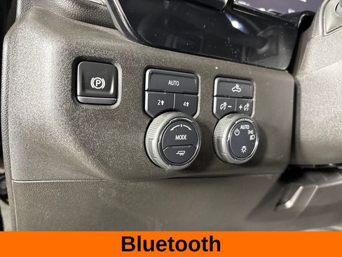 Used 2025 Chevrolet Silverado 1500 LT AWD/4WD image 11