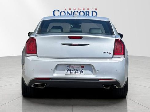 Used 2023 Chrysler 300 S RWD image 5