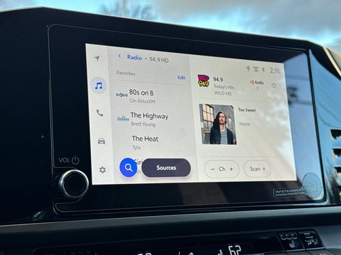 New 2026 Toyota Camry SE image 20