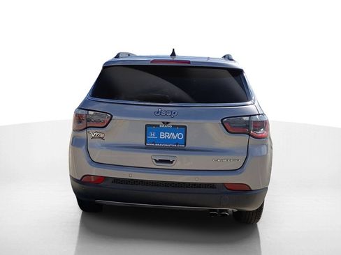 Used 2018 Jeep Compass Limited w/ Navigation Group FWD image 8