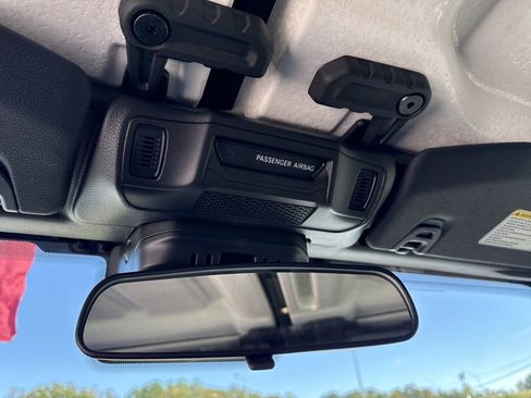 New 2025 Jeep Gladiator Sport image 35