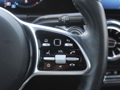 Certified 2023 Mercedes-Benz GLA 250 4MATIC image 13