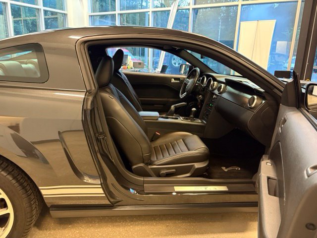 Used 2007 Ford Mustang Shelby GT500 RWD image 23