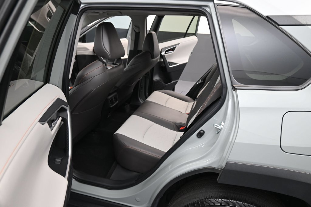 Used 2023 Toyota RAV4 Adventure w/ Convenience Package AWD/4WD image 10