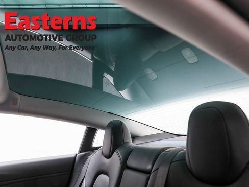 Used 2018 Tesla Model 3 Long Range image 31