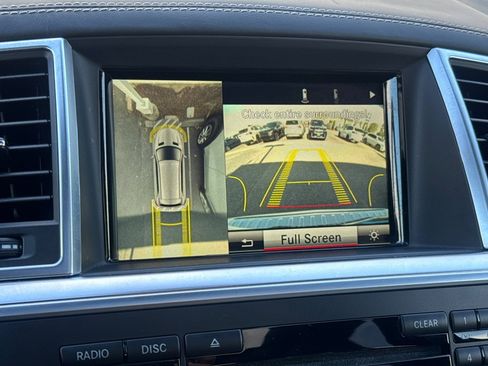 Used 2015 Mercedes-Benz GL 63 AMG 4MATIC image 26