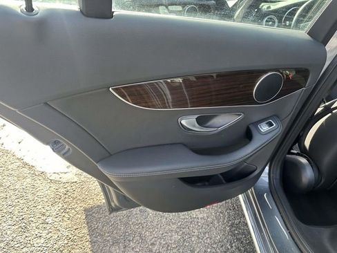 Used 2018 Mercedes-Benz C 300 4MATIC Sedan image 17