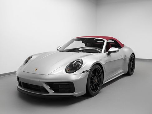 Certified 2024 Porsche 911 Carrera GTS RWD image 8