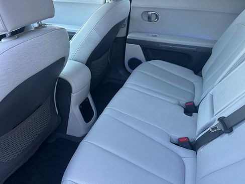 Used 2024 Hyundai Ioniq 5 Limited image 13