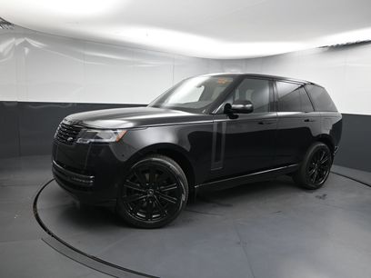 New 2025 Land Rover Range Rover SE