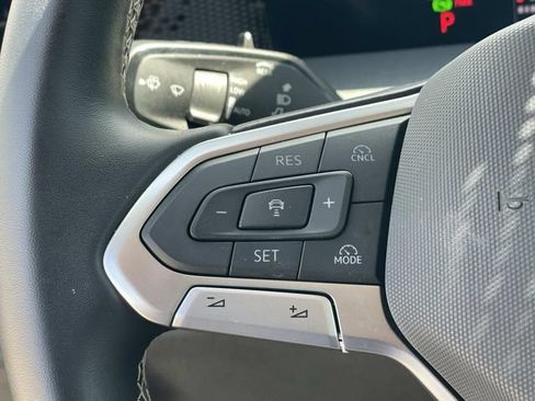 Used 2026 Volkswagen Tiguan S FWD image 8