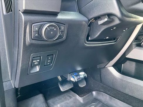 Used 2020 Ford F150 XLT w/ Equipment Group 302A Luxury AWD/4WD image 30