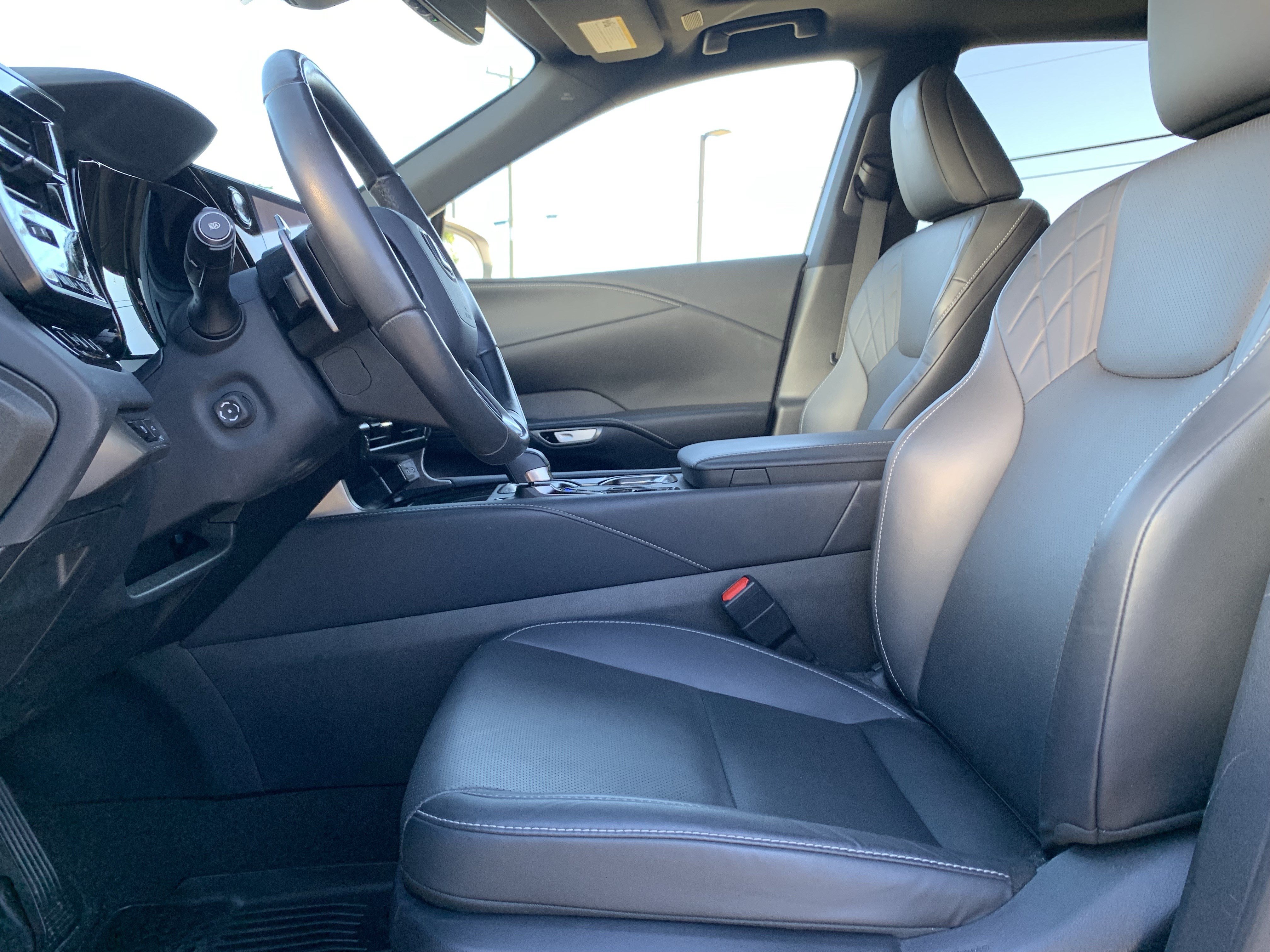 Used 2023 Lexus RX 350 Premium w/ Accessory Package (Z1) FWD image 16