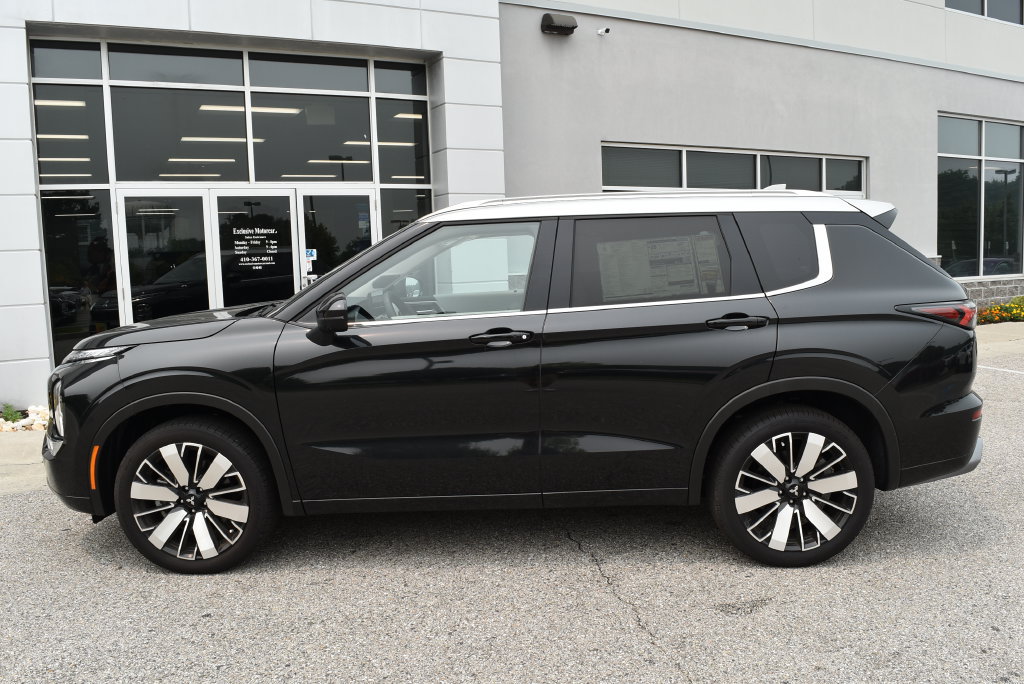 New 2025 Mitsubishi Outlander AWD image 4