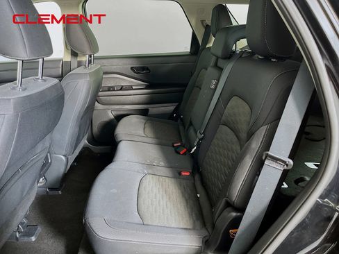 Used 2024 Nissan Pathfinder SV FWD image 32