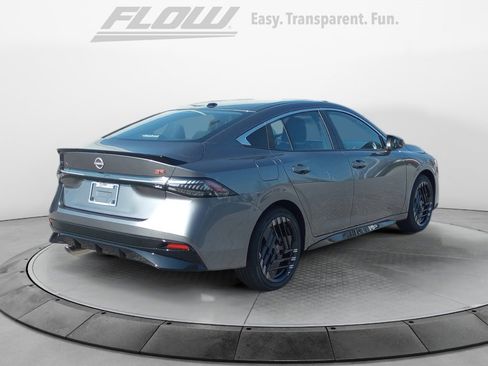 New 2026 Nissan Sentra SR w/ Floor Mat Package FWD image 7
