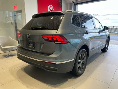 Used 2024 Volkswagen Tiguan SE FWD image 21