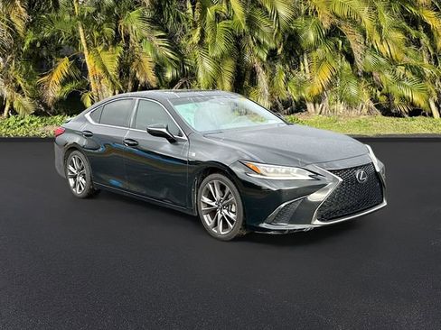 Used 2019 Lexus ES 350 F Sport image 4