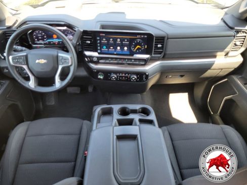 Used 2024 Chevrolet Silverado 1500 LT image 18