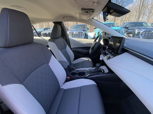 Used 2023 Toyota Corolla LE image 23