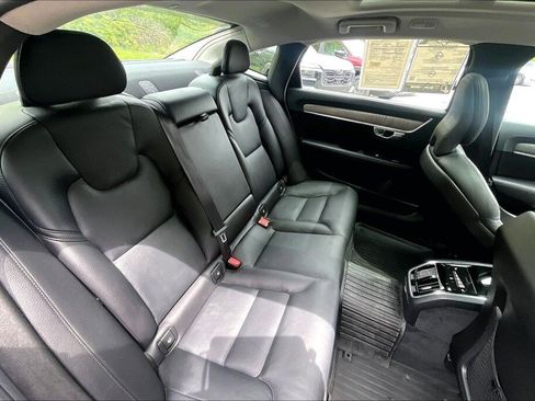 Used 2023 Volvo S90 B6 Plus AWD/4WD image 16